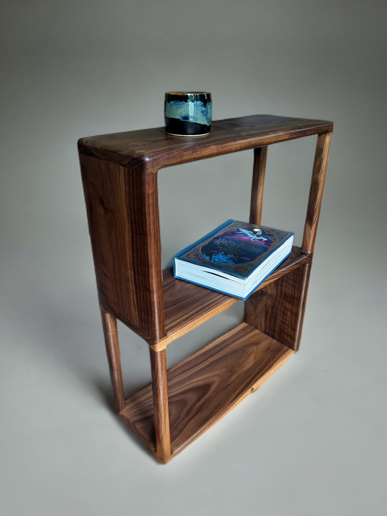 Luxe - Noyer noir - Table d'appoint du milieu du siècle